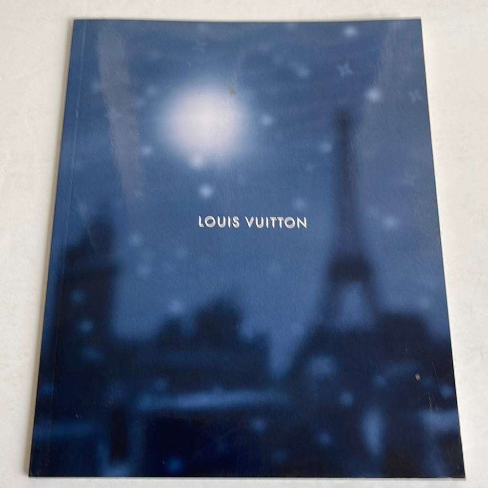 Luis Vuitton Vintage Rare Authentic Catalog Catalogue Holiday Mini 2008